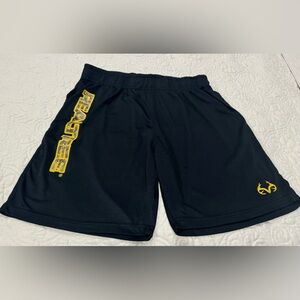 Men’s Black Realtree Shorts XL by Staghorn River